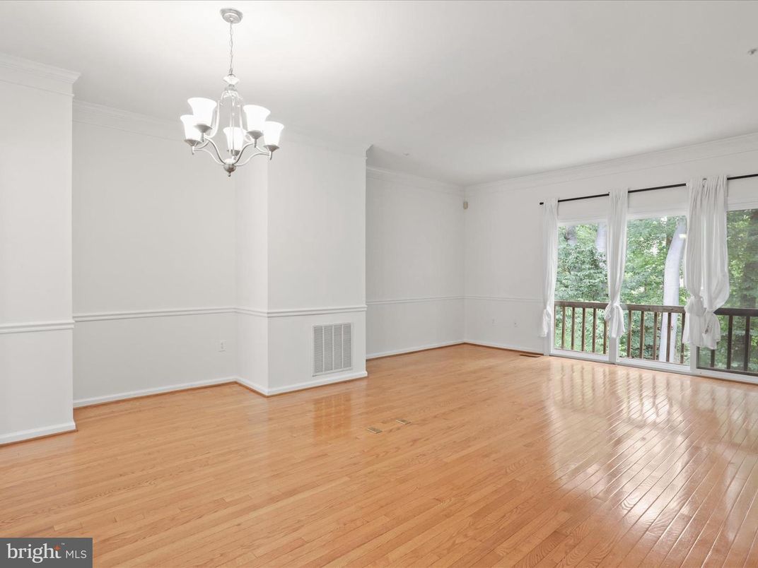 Chandelier, Empty room, Interior, Wood Texture Flooring