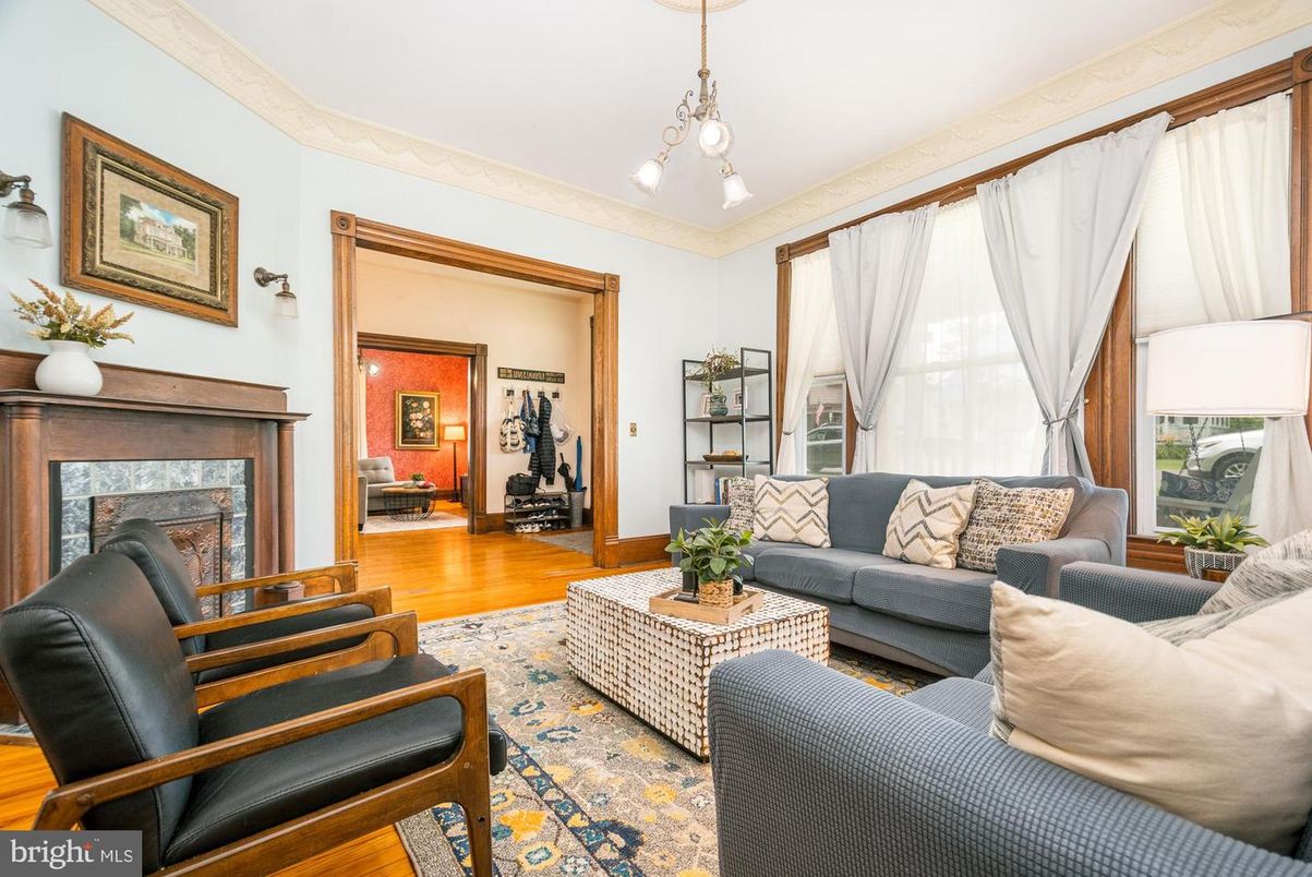 Fireplace, Interior, Living room, Pendant Lights, Wood Texture Flooring