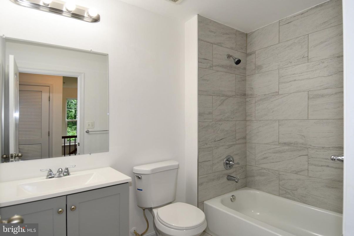 Bathroom, Interior, Marble Walls