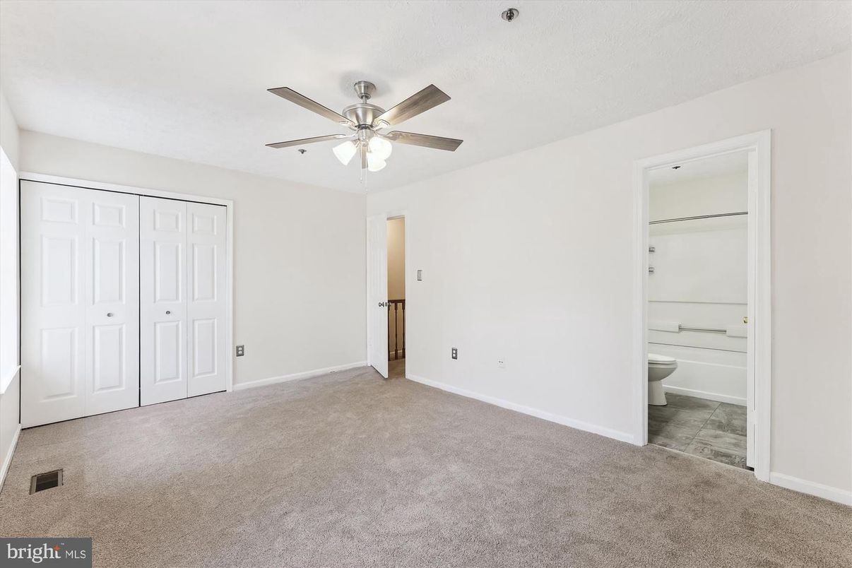 Bathroom, Empty room, Interior