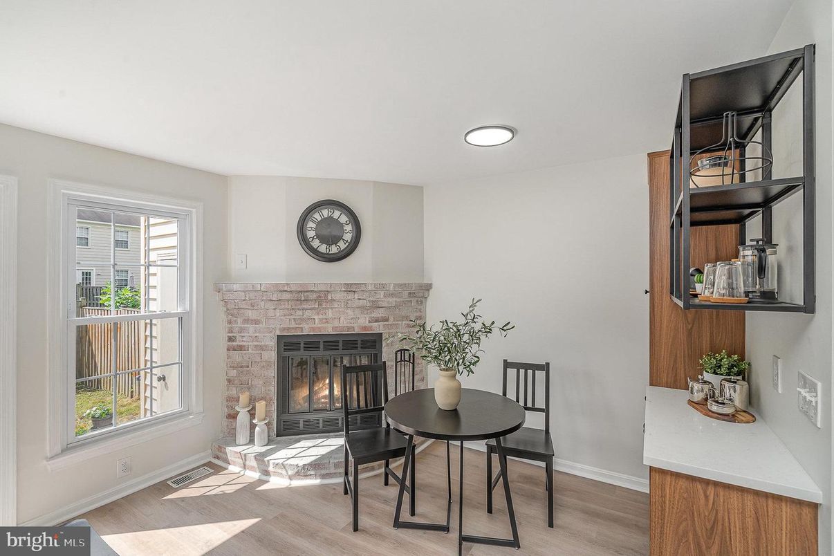 Dining room, Fireplace, Interior, Recessed Lighting, Wood Texture Flooring