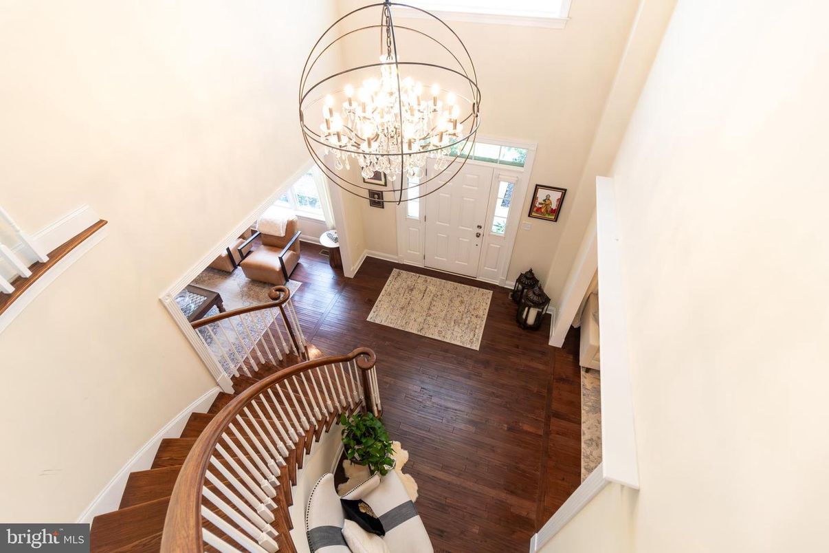 Chandelier, Interior, Wood Texture Flooring