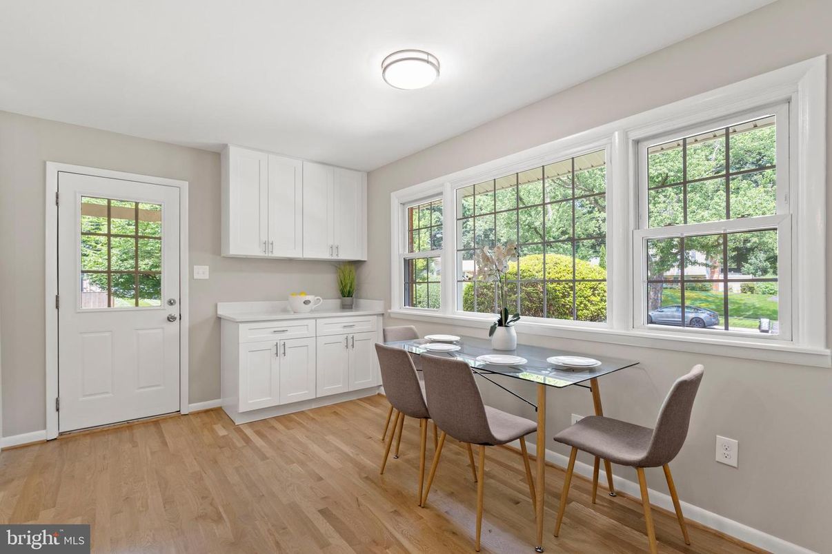 Dining room, Interior, Wood Texture Flooring