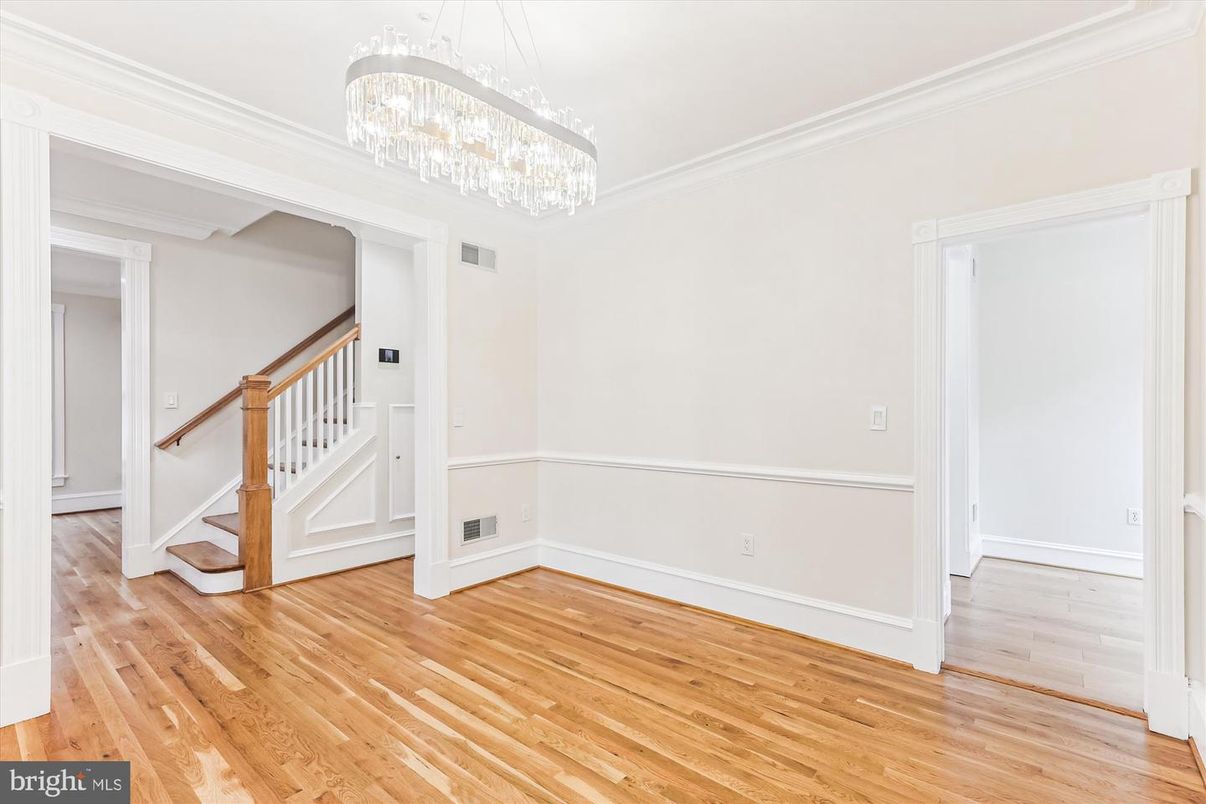 Chandelier, Empty room, Interior, Wood Texture Flooring