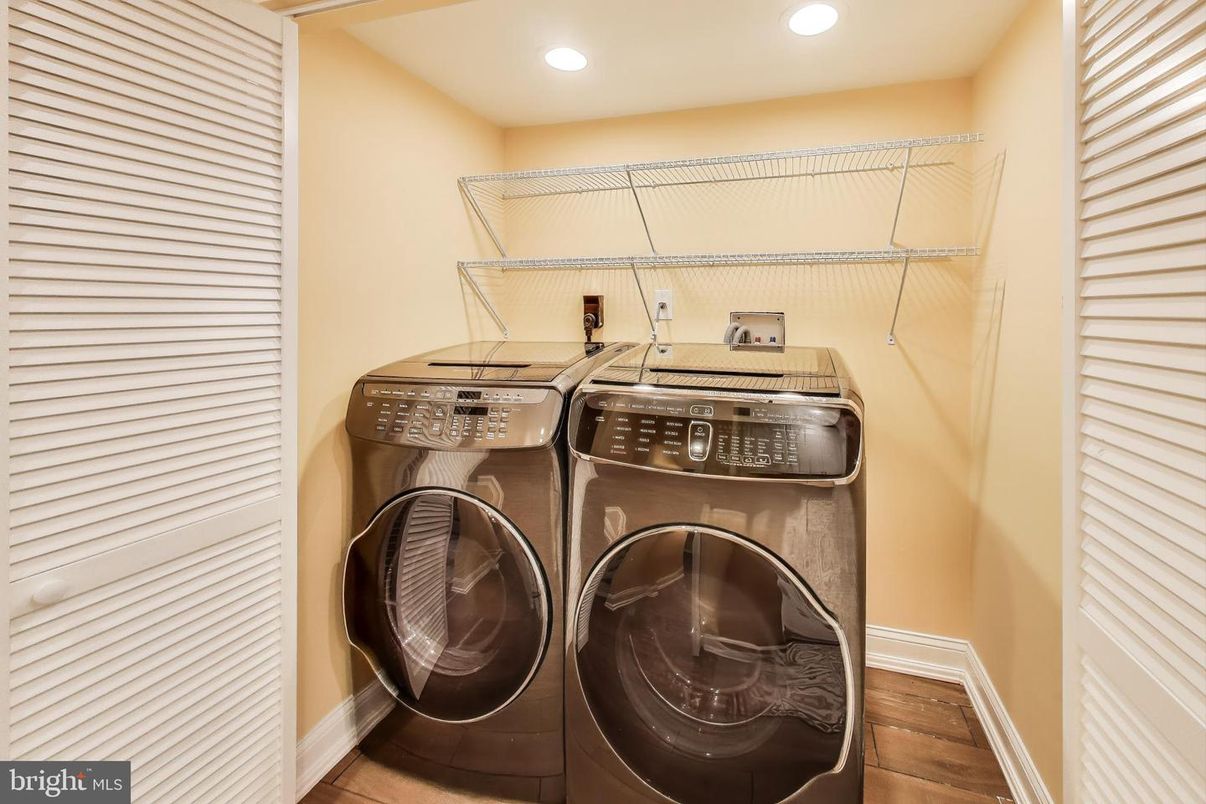 Interior, Recessed Lighting, Utility Closets, Washer, Wood Texture Flooring