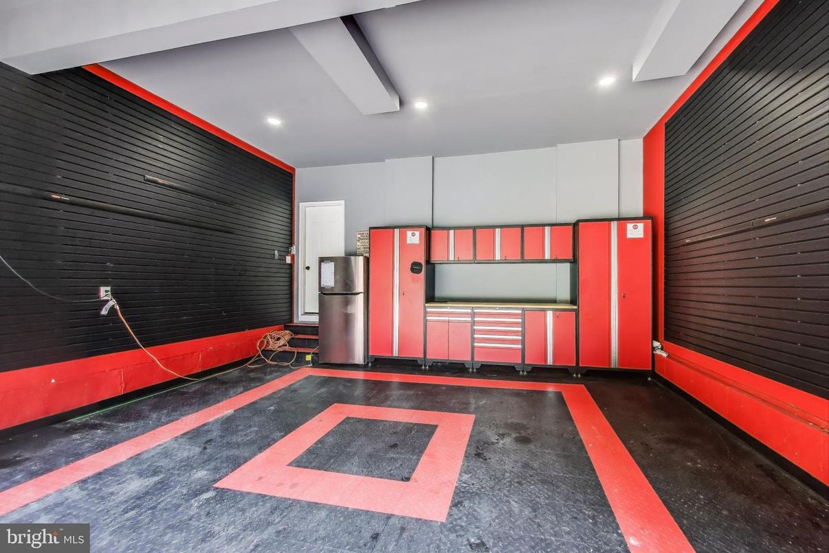 Elevator, Interior, Recessed Lighting