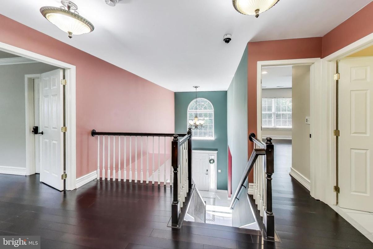 Chandelier, Interior, Wood Texture Flooring