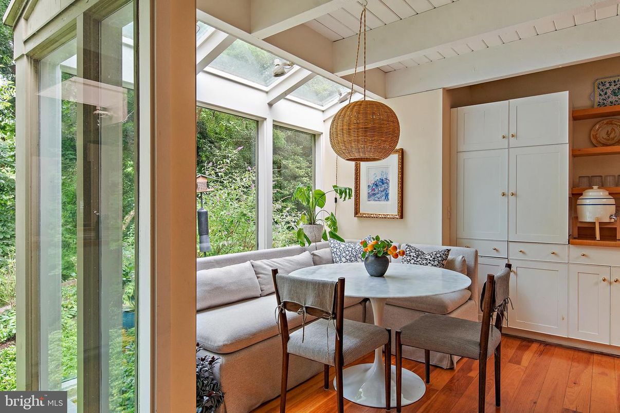 Dining room, Interior, Sun Room, Wood Texture Flooring