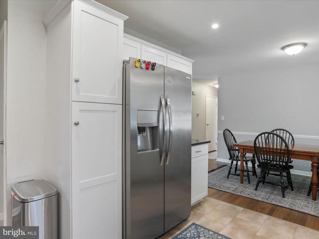 Dining room, Interior, Kitchen, Recessed Lighting, Stainless Steel Appliances, Wood Texture Flooring