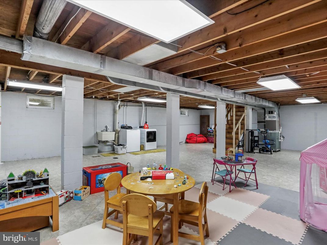Dining room, Interior, Wooden Beams