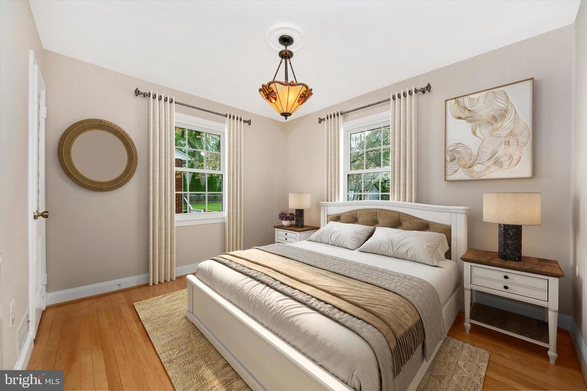 Bedroom, Interior, Pendant Lights, Wood Texture Flooring
