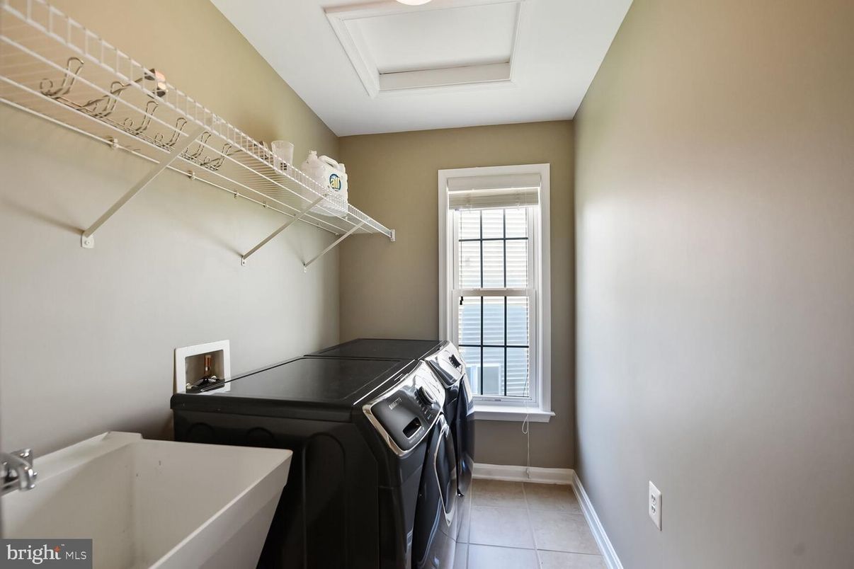 Interior, Washer