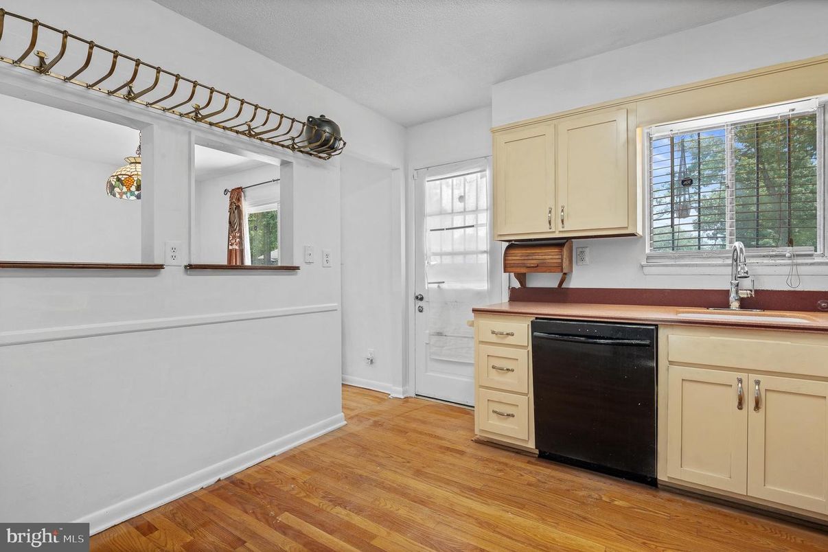 Interior, Kitchen, Wood Texture Flooring