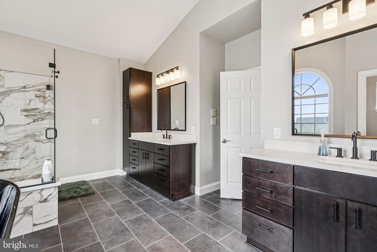 Bathroom, Dual Sink Vanities, Interior, Marble Walls