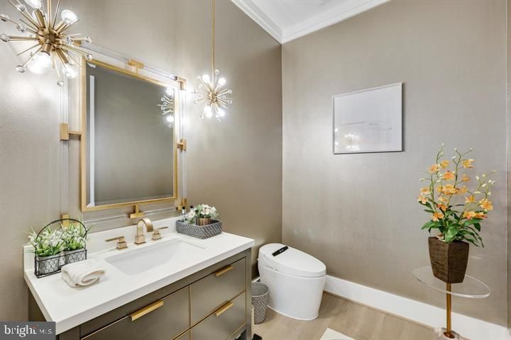 Bathroom, Interior, Pendant Lights, Wood Texture Flooring
