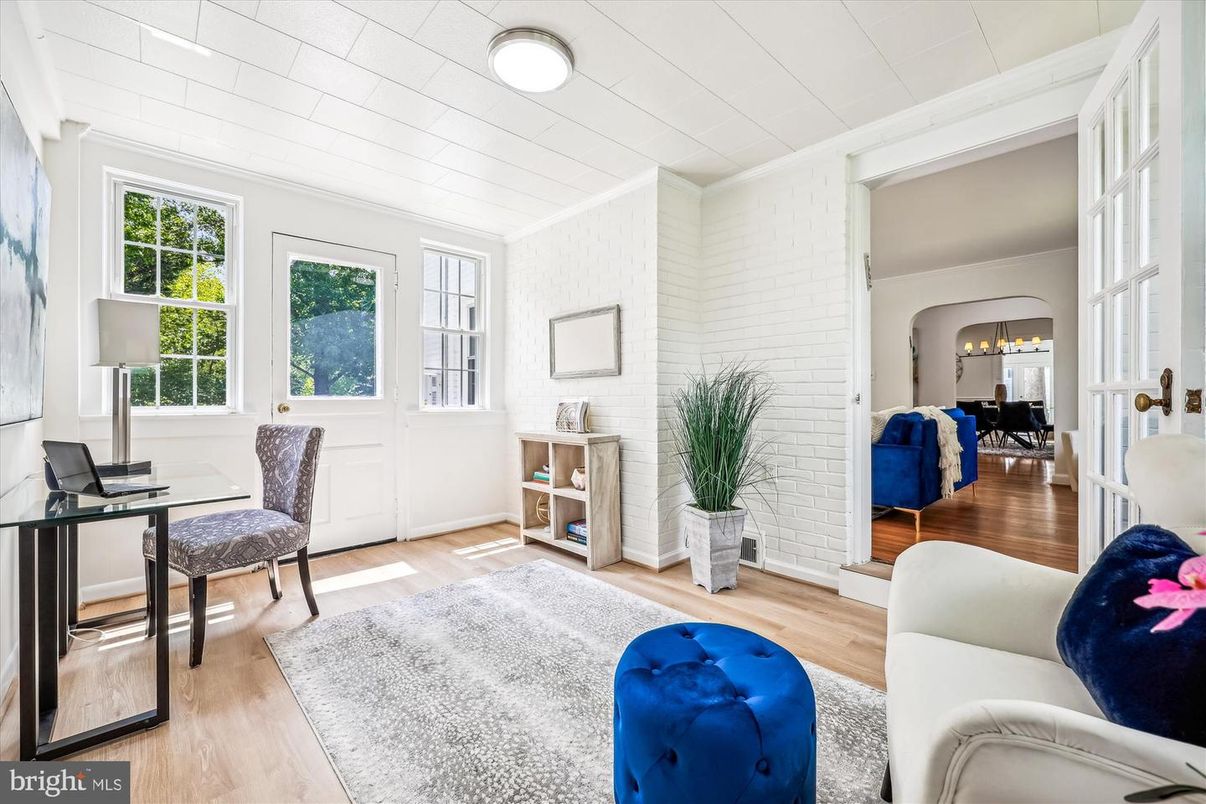 Home Office, Interior, Stone Walls, Wood Texture Flooring