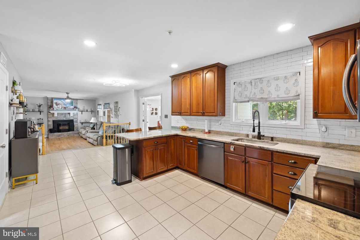 Fireplace, Interior, Kitchen, Living room, Recessed Lighting