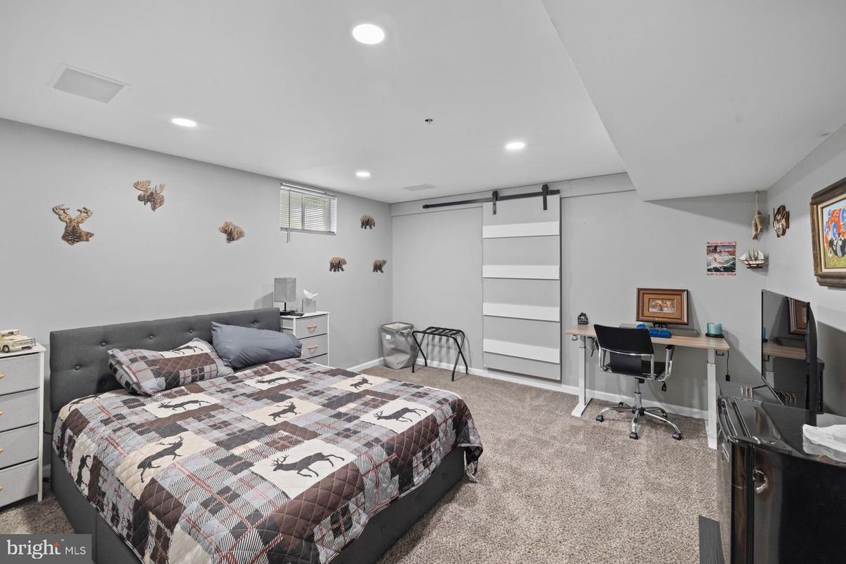 Bedroom, Home Office, Interior, Recessed Lighting