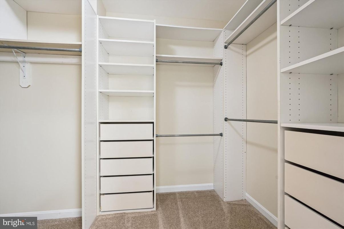 Interior, Walk-in Closets