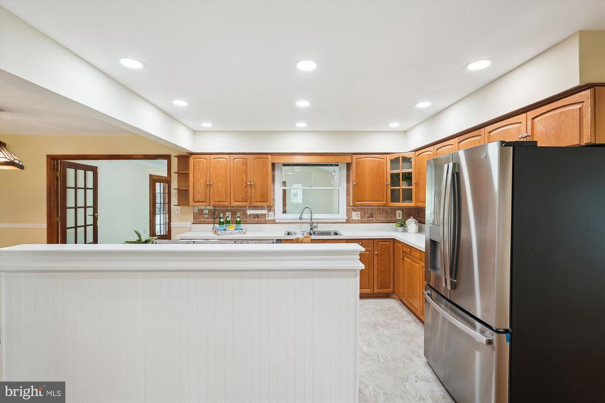 Interior, Kitchen, Marble, Recessed Lighting, Stainless Steel Appliances