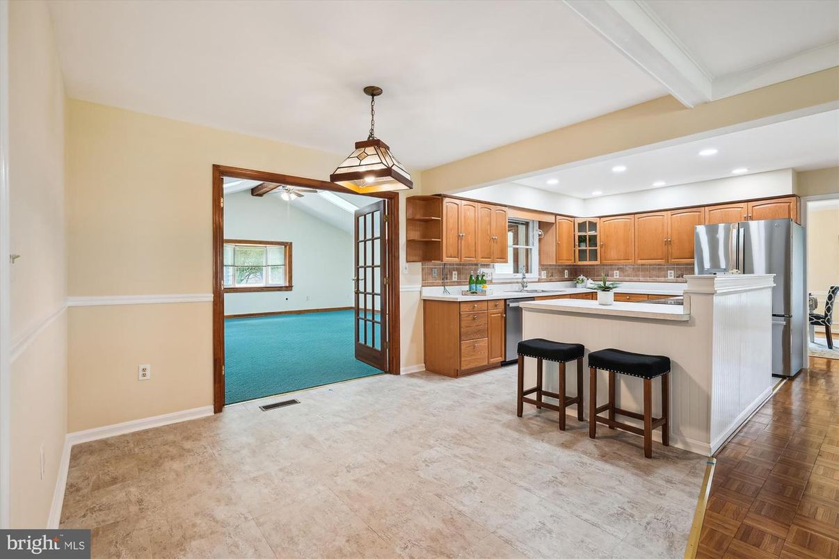 Interior, Kitchen, Pendant Lights, Recessed Lighting, Wood Texture Flooring