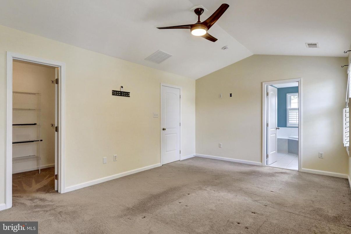 Bathroom, Empty room, Interior