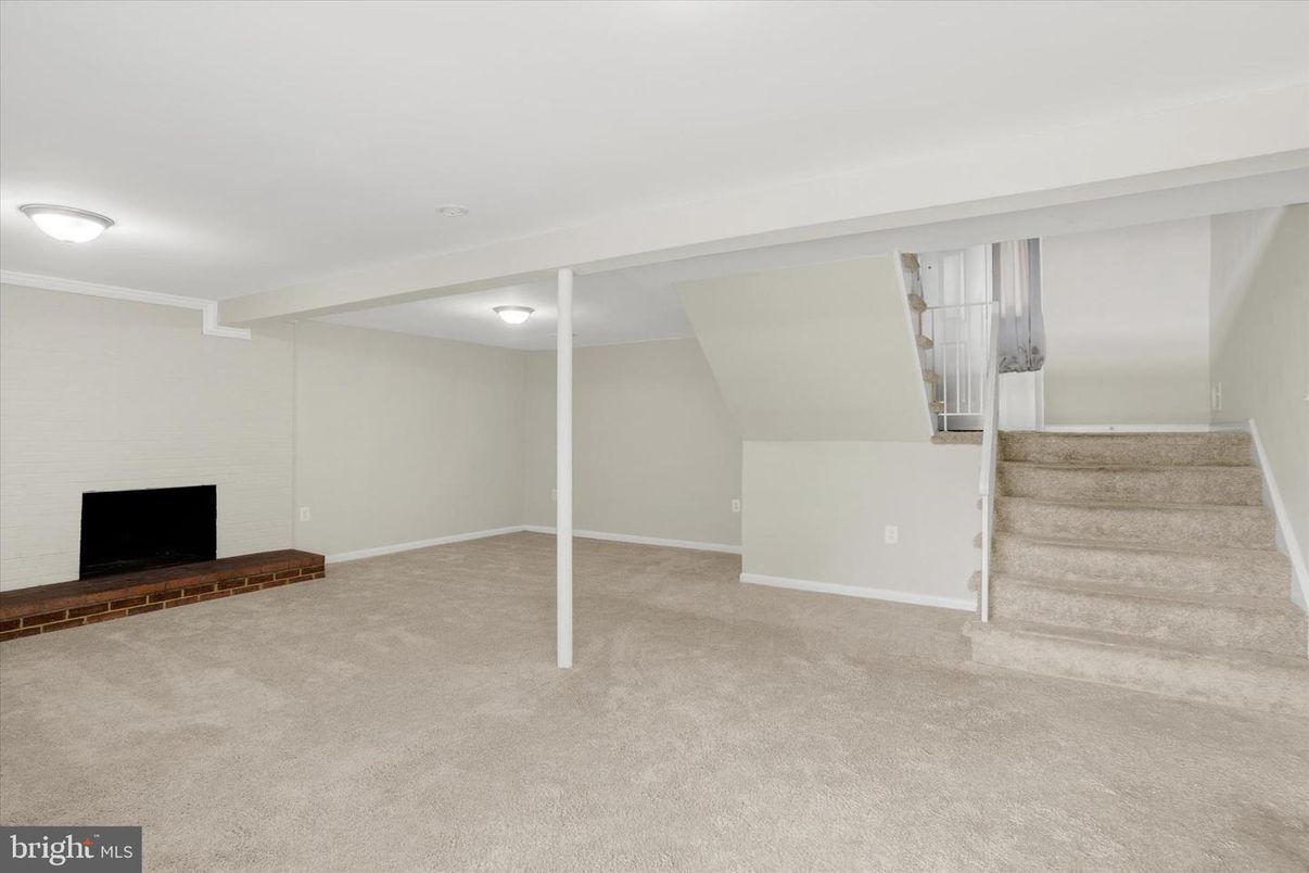 Empty room, Fireplace, Interior