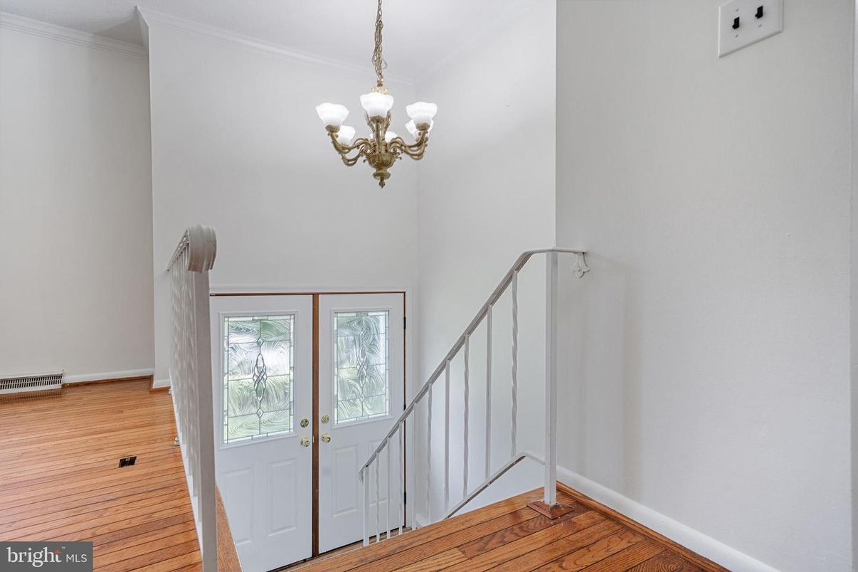 Chandelier, Interior, Wood Texture Flooring