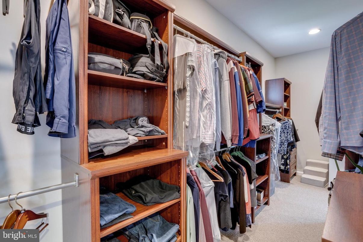 Interior, Recessed Lighting, Walk-in Closets