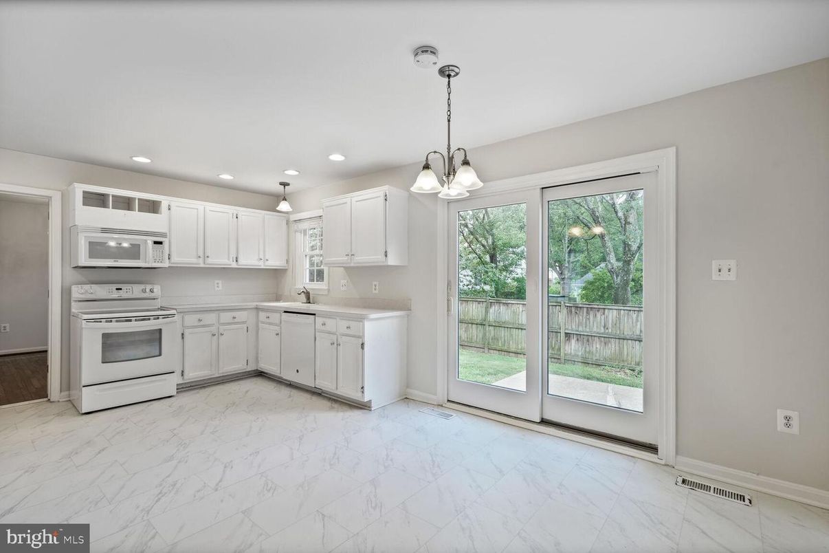 Interior, Kitchen, Marble, Pendant Lights, Recessed Lighting, Stainless Steel Appliances