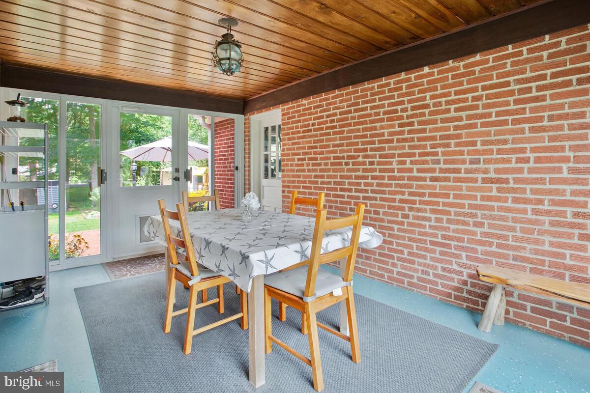 Dining room, Interior, Stone Walls, Wooden Ceilings