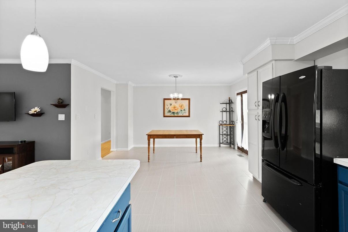 Billiard Table, Game Room, Interior, Kitchen, Pendant Lights