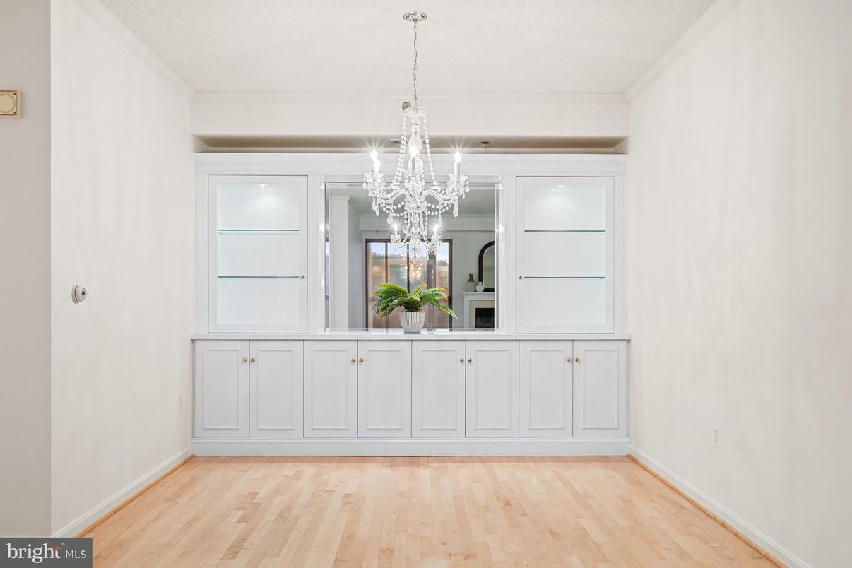 Chandelier, Interior, Wood Texture Flooring