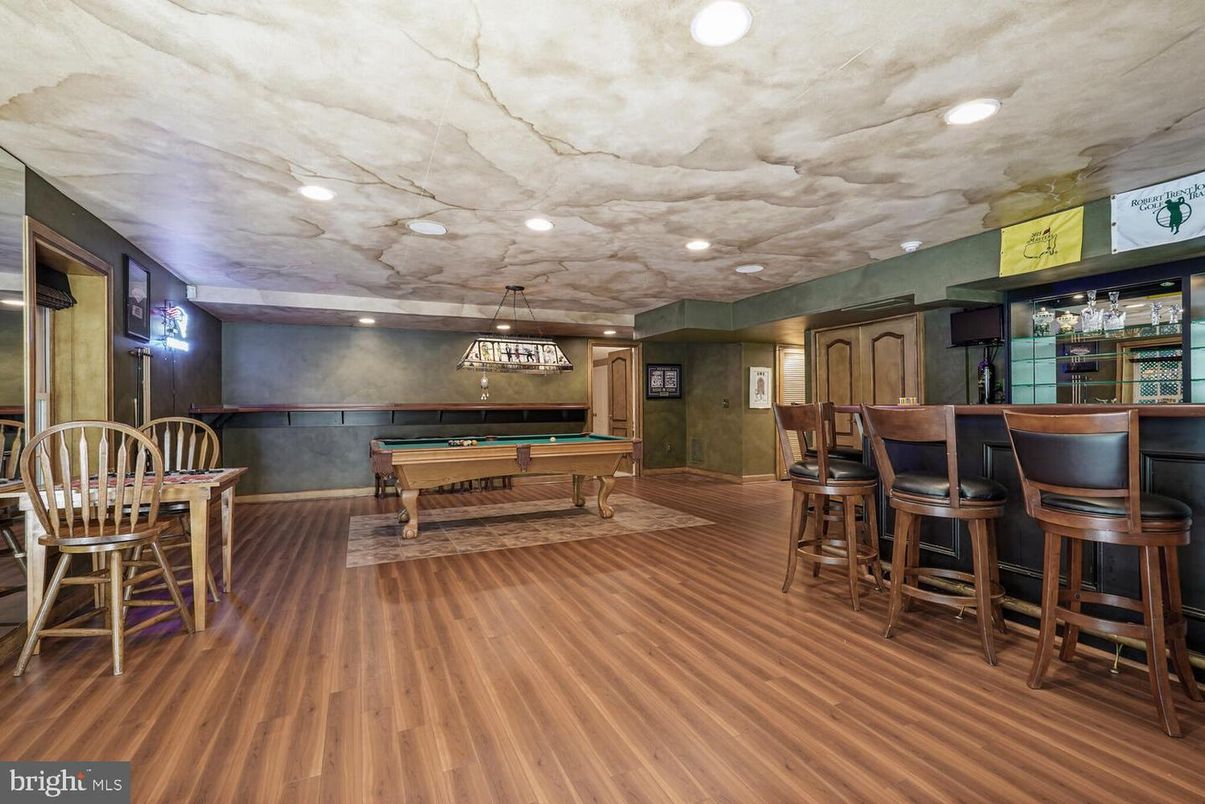 Billiard Table, Game Room, Interior, Recessed Lighting, Wood Texture Flooring