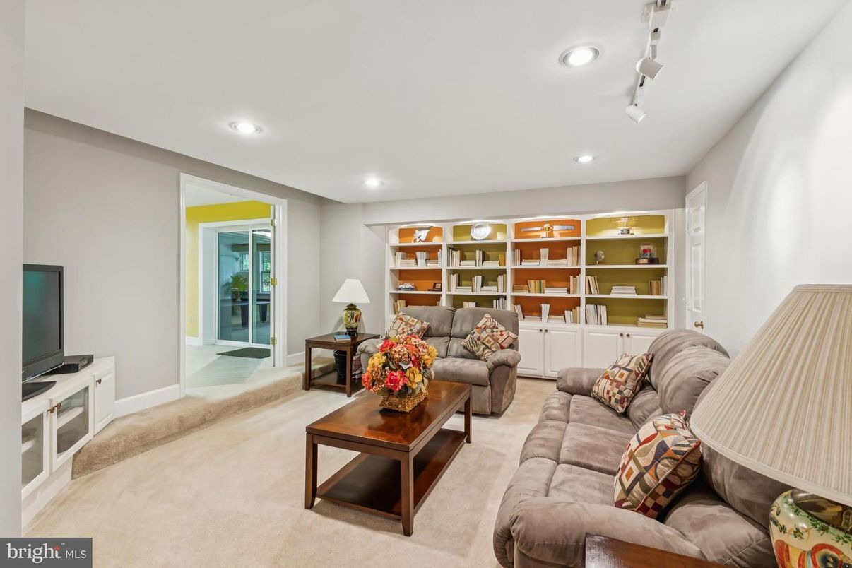 Interior, Living room, Recessed Lighting