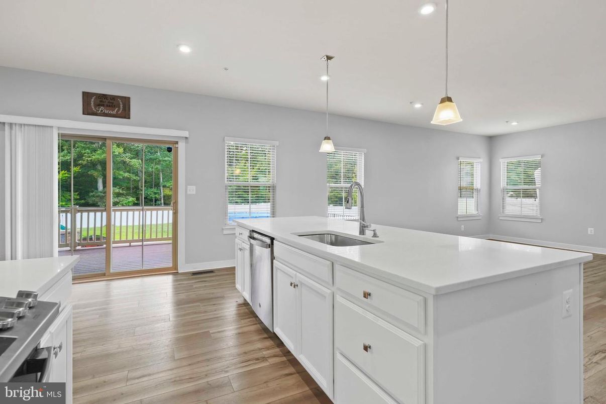 Interior, Kitchen, Pendant Lights, Recessed Lighting, Wood Texture Flooring