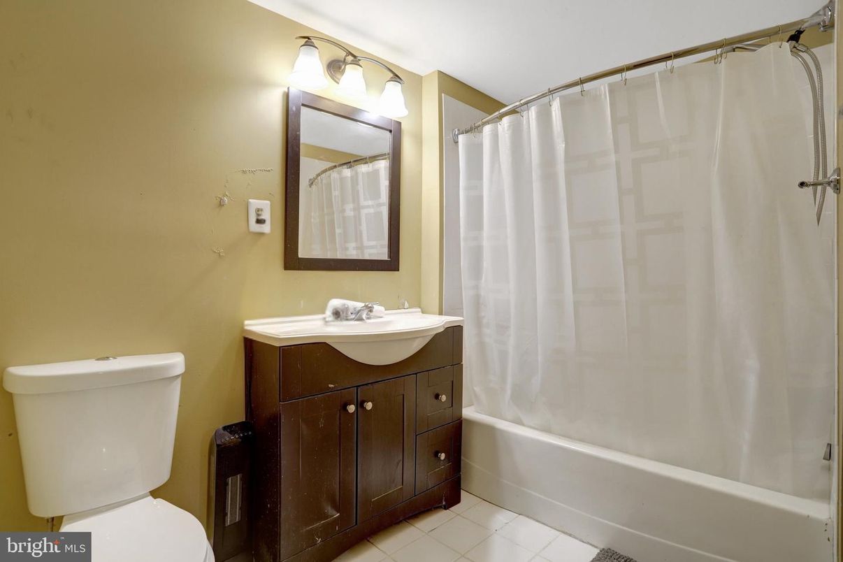 Bathroom, Interior