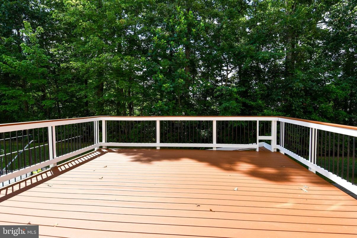 Exterior, Wood Texture Flooring