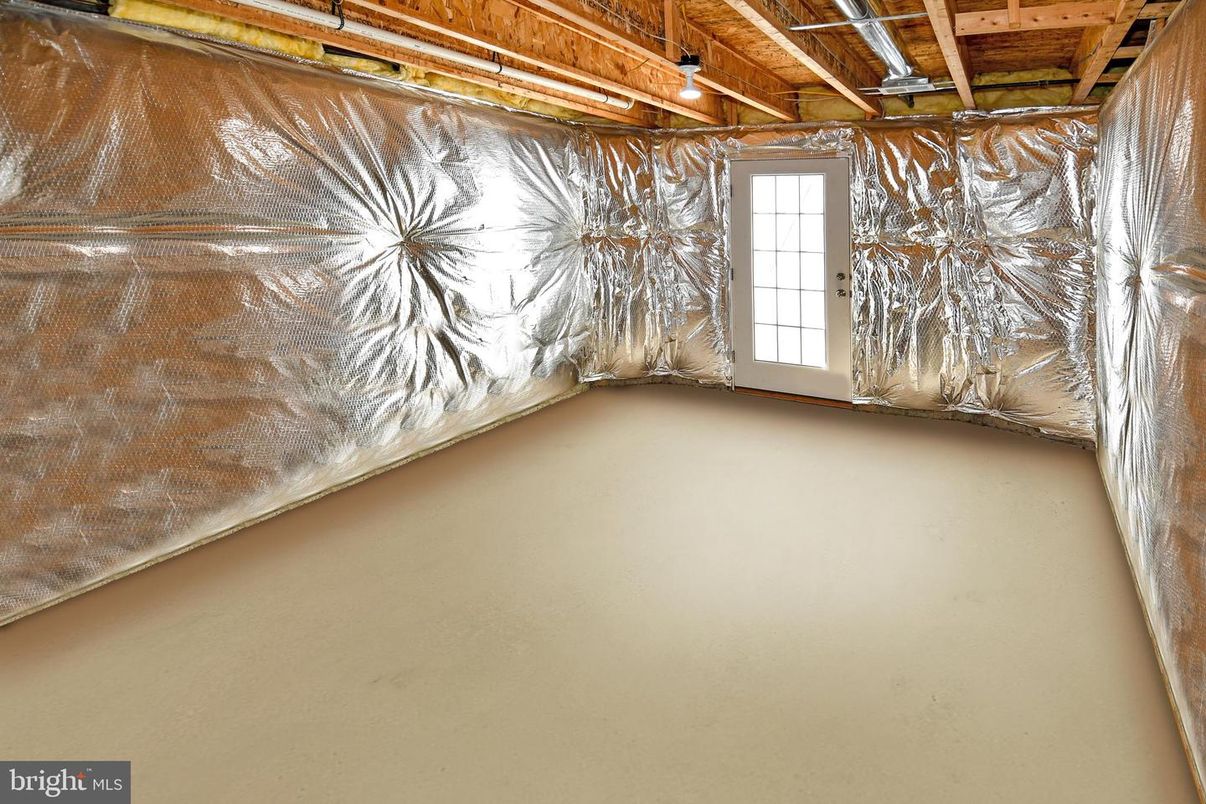 Empty room, Interior, Wooden Beams, Wooden Ceilings