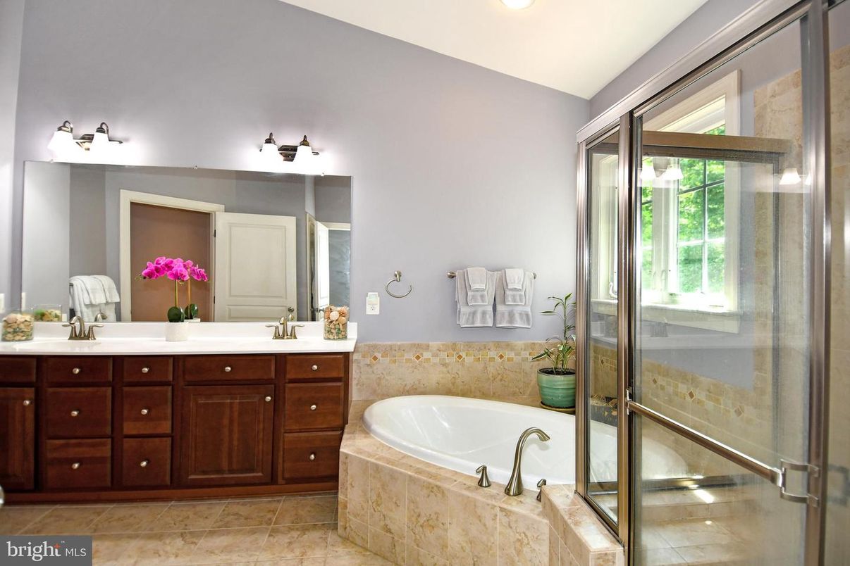 Bathroom, Dual Sink Vanities, Glass Shower, Interior