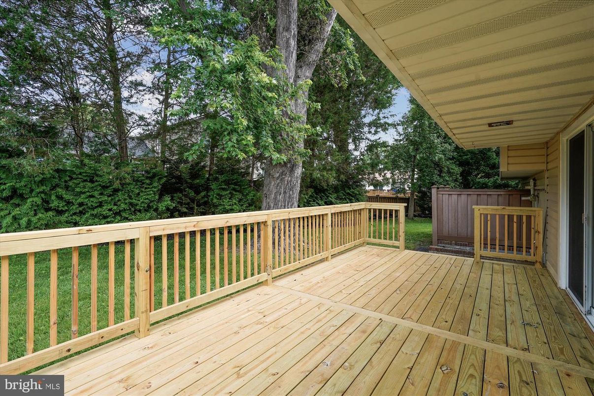 Backyard, Exterior, Wood Texture Flooring