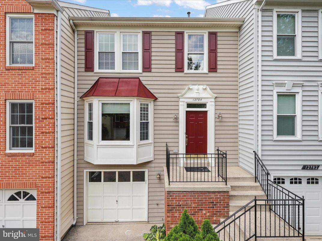Attached, Exterior, Facade, Brick Facade, Rowhouse