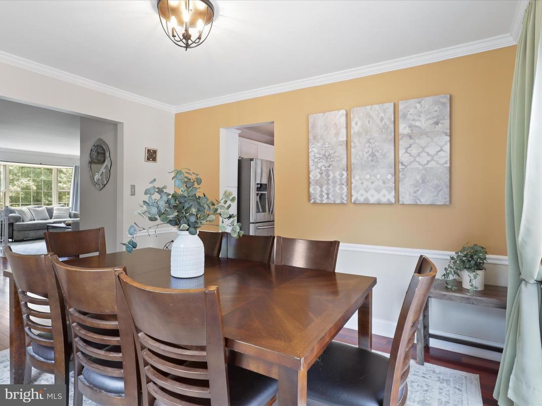 Dining room, Interior, Wood Texture Flooring