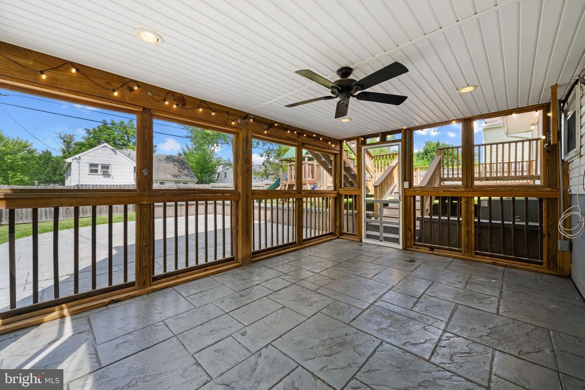 Interior, Recessed Lighting, Sun Room