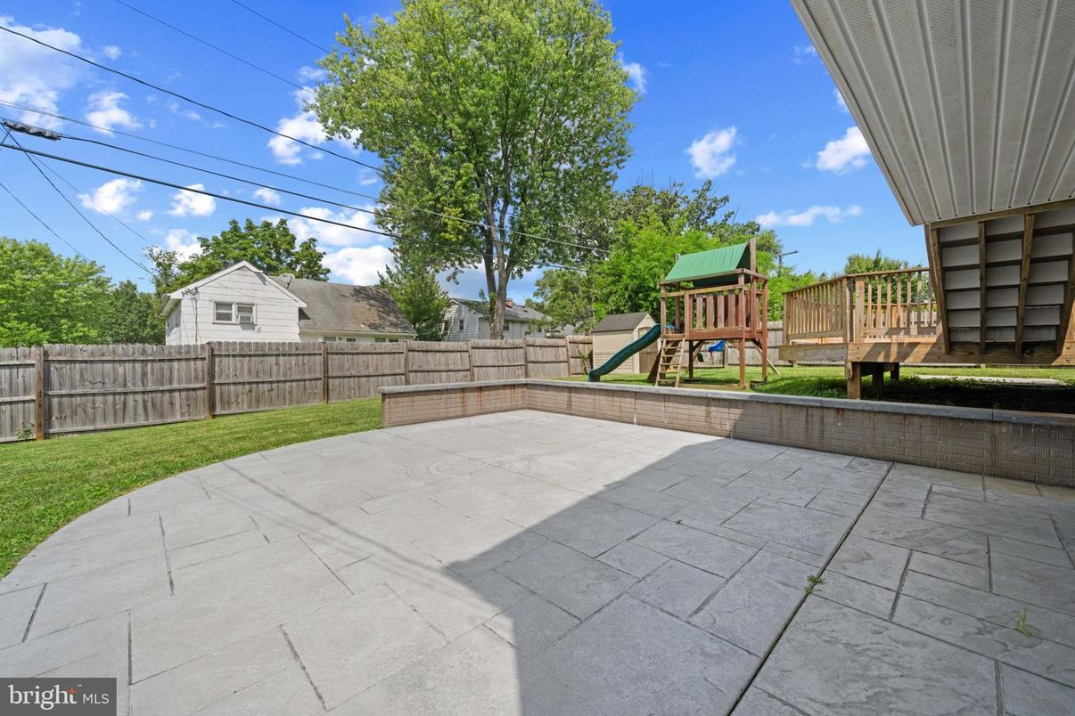 Backyard, Exterior, Playground