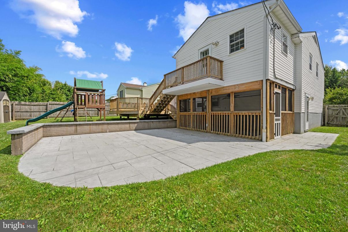 Backyard, Exterior, Playground