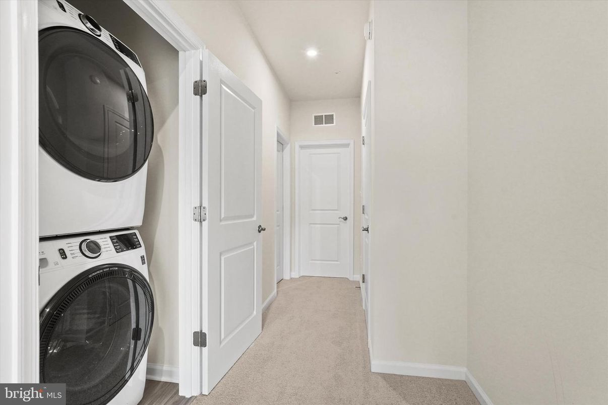Interior, Recessed Lighting, Utility Closets, Washer