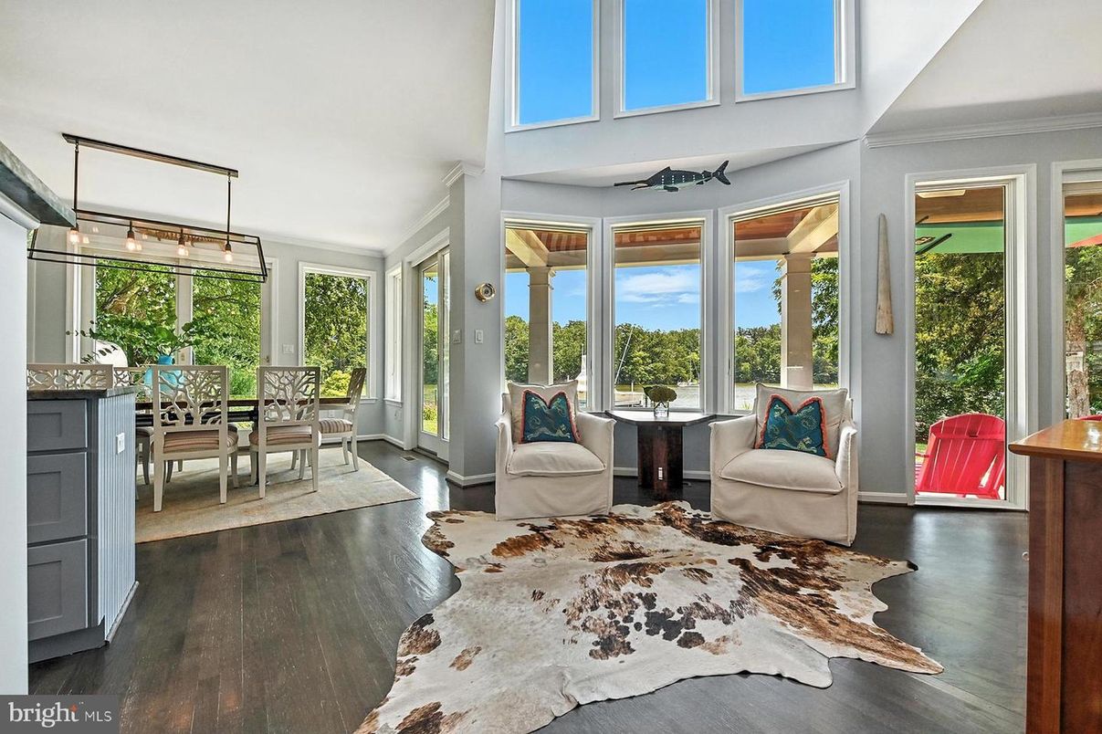 Dining room, Interior, Pendant Lights, Sun Room, Wood Texture Flooring