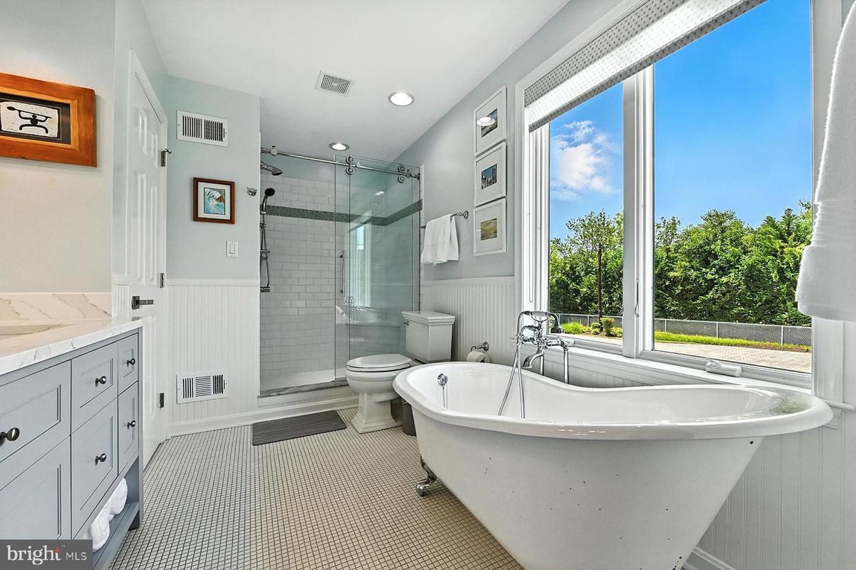 Bathroom, Free Standing Baths, Glass Shower, Interior, Recessed Lighting