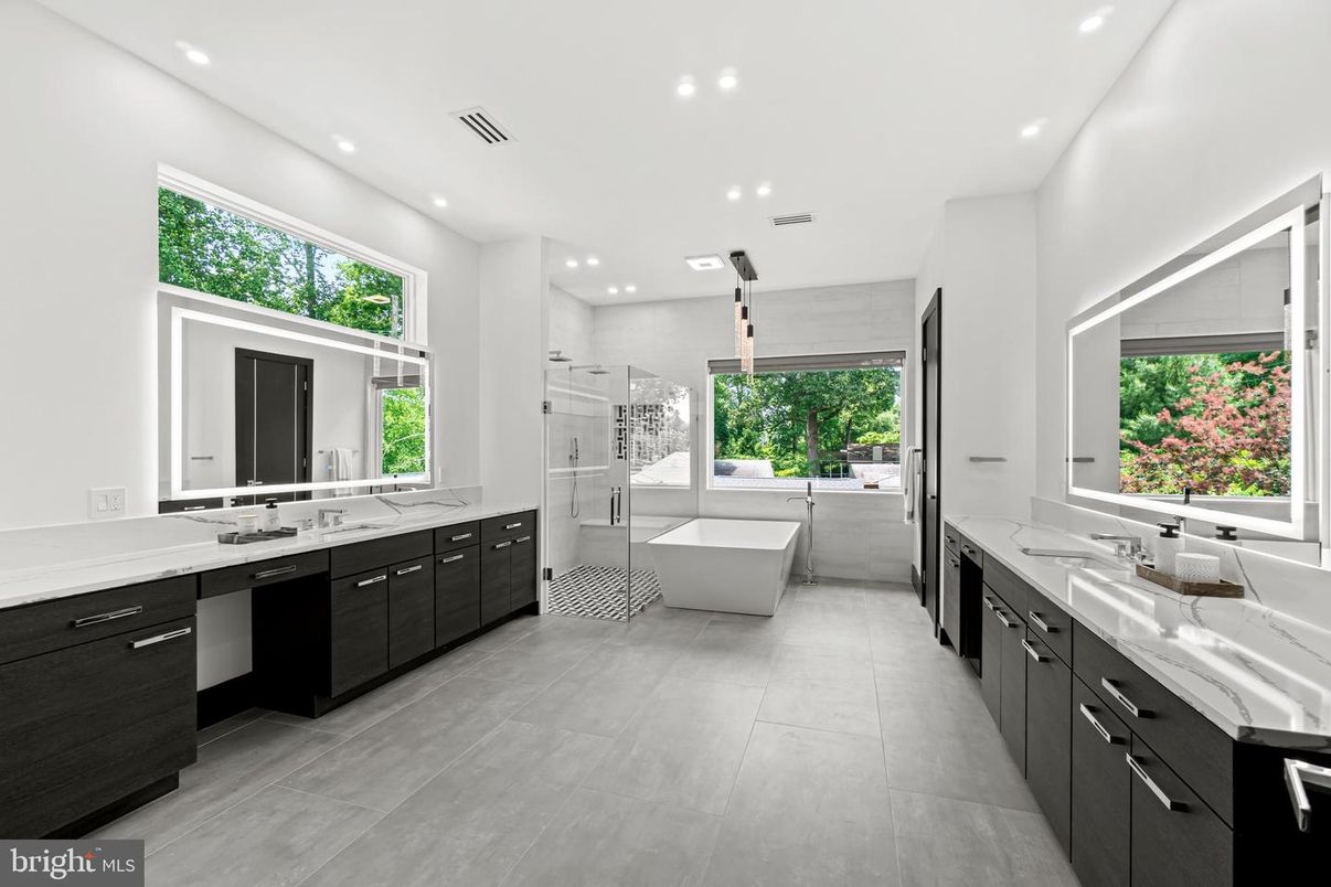 Bathroom, Dual Sink Vanities, Free Standing Baths, Glass Shower, Interior, Recessed Lighting